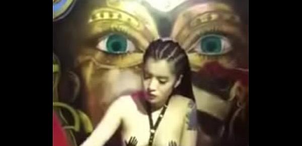 trendsGirl playing DJ without bra and showing nipples and big boobs